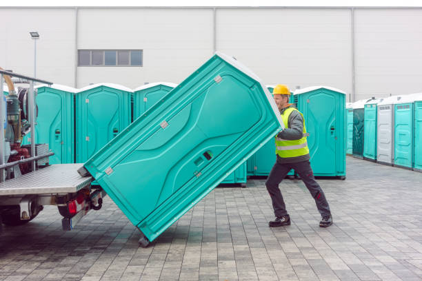 Best Luxury portable toilet rental  in Kathleen, FL